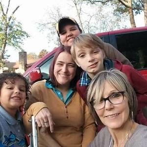 Meet your Posher, Robyn